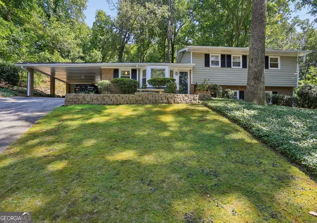 2nd image of 4357 Bishop Hollow Ct, Dunwoody, GA 30338 | MLS# 10830893