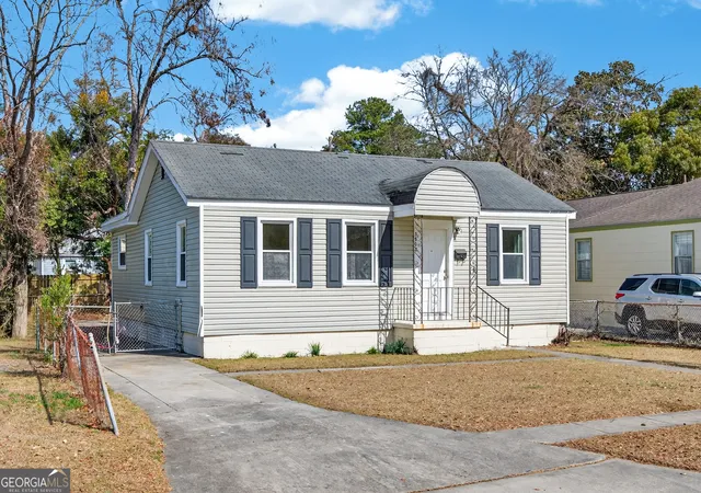 2nd image of 2308 New York Ave, Savannah, GA 31404 | MLS# 10700361