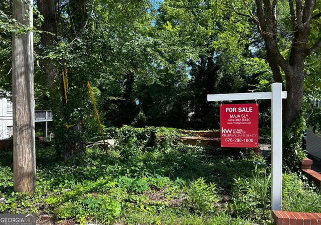 1st image of 1053 M L King Jr Dr Nw, Atlanta, GA 30314 | MLS# 10546989