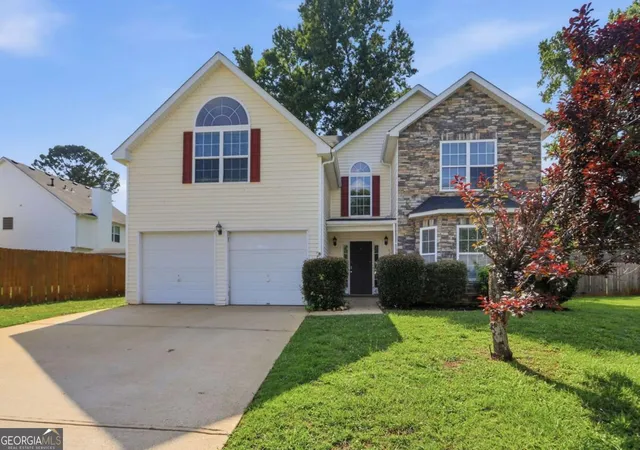 Photo 1 of Sale Pending at 2003 Reflective Waters Rd, Villa Rica, GA 30180 | MLS# 10810960 | Listing updated on 2026-09-11