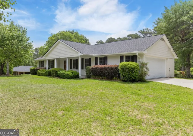 1st image of 256 Teresa Ln, Loganville, GA 30052 | MLS# 10823352