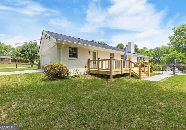 Photo 4 of Single family home for sale at 256 Teresa Ln, Loganville, GA 30052 | MLS# 10823352 | Listing updated on 2026-10-23