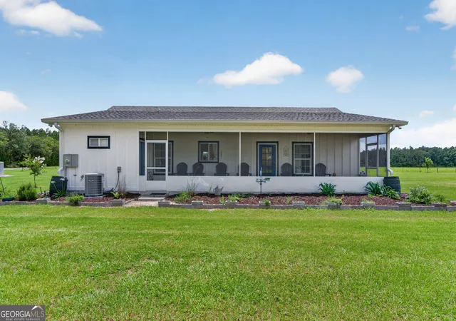 Homes for sale in Blackshear, GA | 6611 Clark Rd, Blackshear, GA 31516 | MLS# 10797663