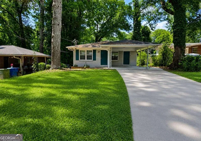 Photo 21 of Single family home for sale at 1962 Pine Oak Dr Sw, Atlanta, GA 30310 | MLS# 10813010 | Listing updated on 2026-08-09