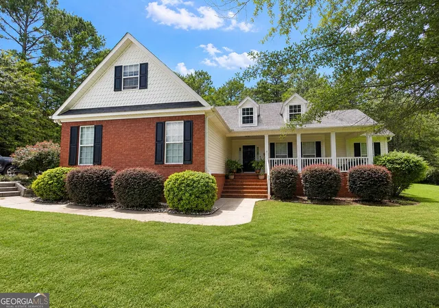 Photo 1 of Sale Pending at 798 Whitfield Walk, Zebulon, GA 30295 | MLS# 10809932 | Listing updated on 2026-08-17