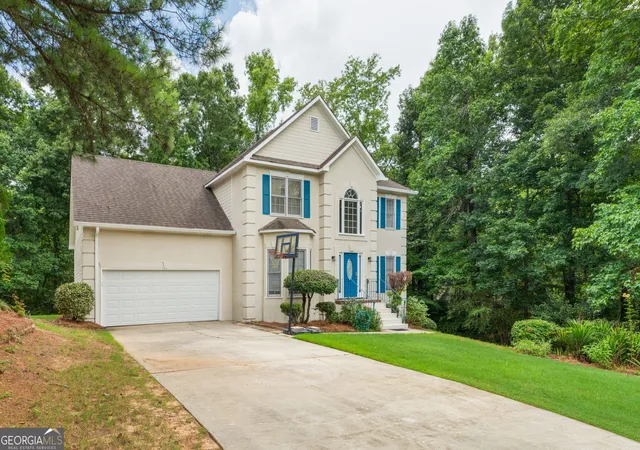 Photo 2 of Single family home for sale at 108 Hillbrooke Ct, Macon, GA 31210 | MLS# 10808670 | Listing updated on 2026-09-08