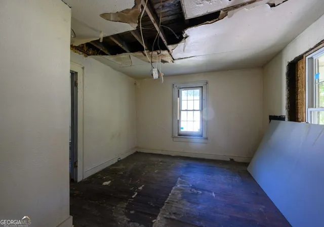 3rd image of 728 Center Hill Ave Nw, Atlanta, GA 30318 | MLS# 10697962