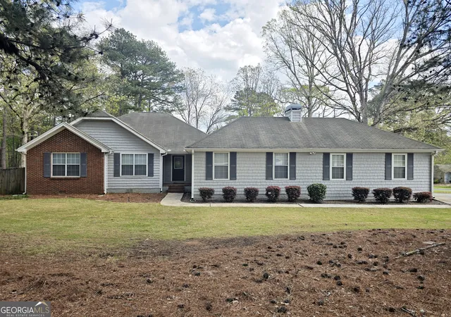 Photo 1 of Single family home for sale at 1652 Hwy 155 N, Mcdonough, GA 30252 | MLS# 10730337 | Listing updated on 2026-09-15