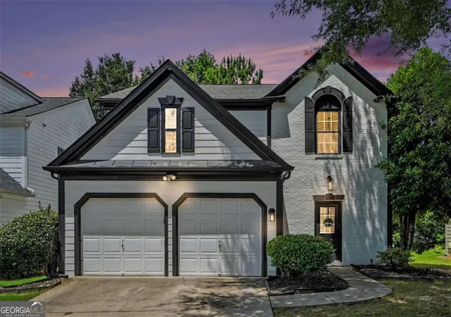 Photo 2 of Single family home for sale at 2587 Alvecot Cir SE, Atlanta, GA 30339 | MLS# 10792774 | Listing updated on 2026-10-22