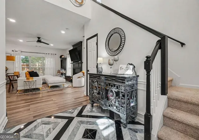 Photo 4 of Single family home for sale at 2587 Alvecot Cir SE, Atlanta, GA 30339 | MLS# 10792774 | Listing updated on 2026-10-22