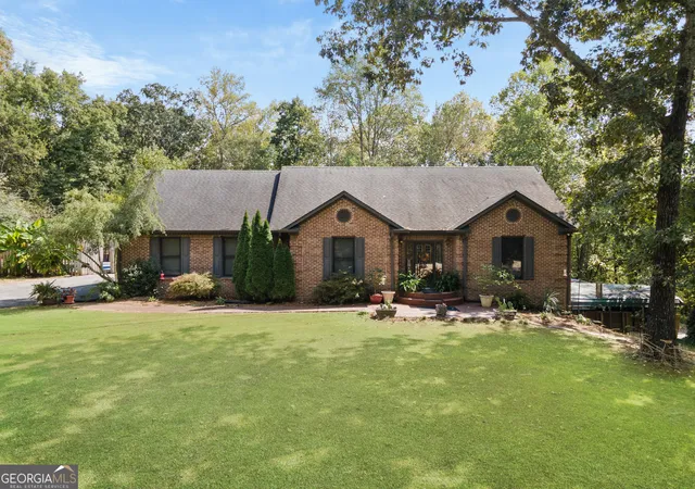 Homes for sale in Summerville, GA | 422 Ridgewood Cir, Summerville, GA 30747 | MLS# 10798791