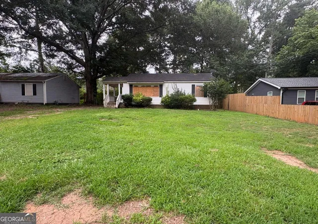 Photo 1 of Sale Pending at 4185 Hanes Dr, Decatur, GA 30035 | MLS# 10814237 | Listing updated on 2026-09-23