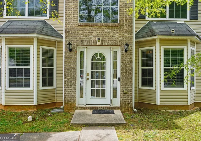 Photo 4 of Single family home for sale at 8710 Walworth Ct, Jonesboro, GA 30238 | MLS# 10737106 | Listing updated on 2026-08-04