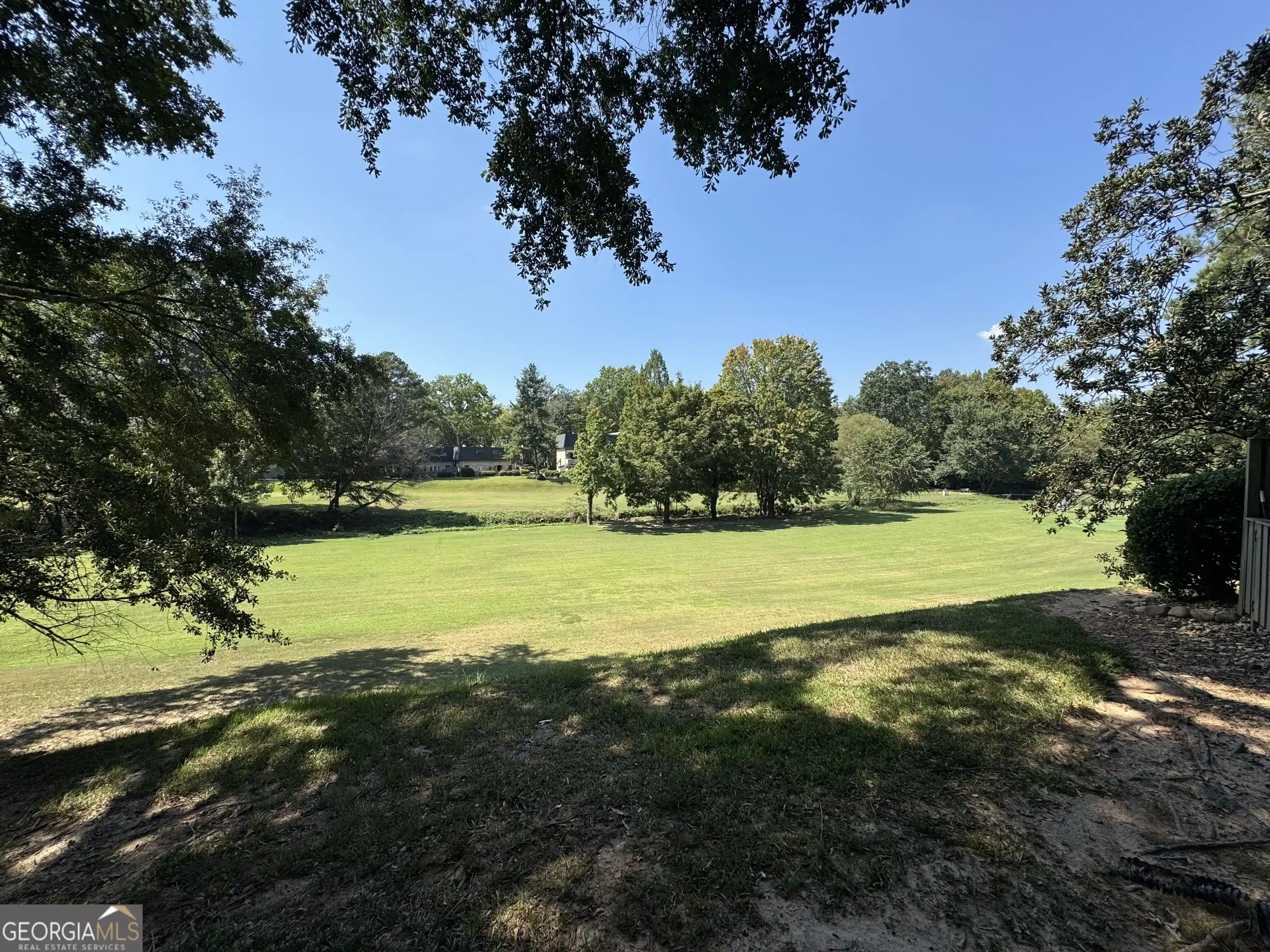 Listing Photo 1 - Condo for sale in 135 Elysian Wy NW located at 135 Elysian Wy NW, Atlanta, GA 30327 - Unit 135 Elysian Way NW