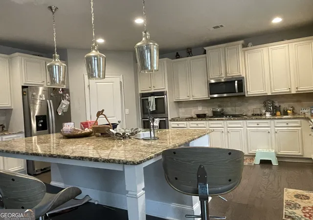 3rd image of 615 Birkdale Dr, Fairburn, GA 30213 | MLS# 10717820