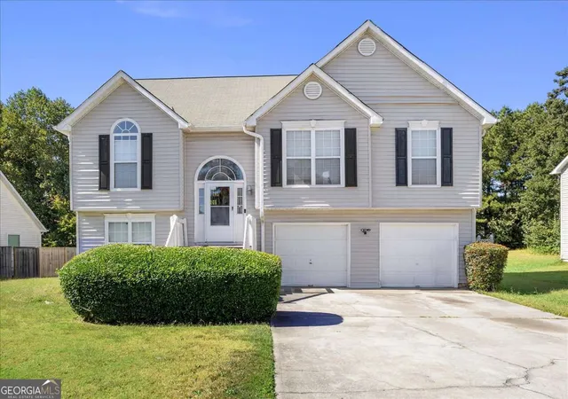 1st image of 10571 Starling Trl, Hampton, GA 30228 | MLS# 10623972