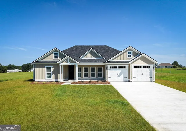 Photo 1 of Sale Pending at 423 Indian Crk Cir, Adel, GA 31620 | MLS# 10821826 | Listing updated on 2026-09-21