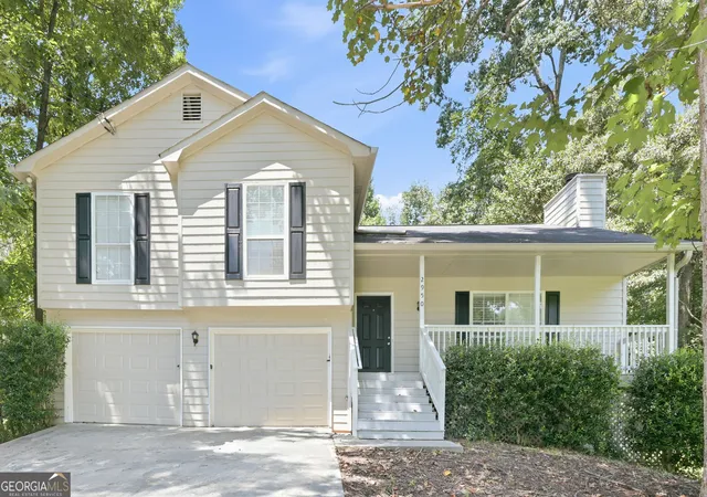 Photo 1 of Single family home for sale at 2950 Williams Farm Dr, Dacula, GA 30019 | MLS# 10833970 | Listing updated on 2026-09-13
