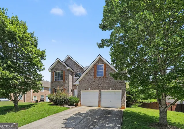Photo 2 of Single family home for sale at 1020 Buckingham Ter, Fairburn, GA 30213 | MLS# 10830620 | Listing updated on 2026-09-11