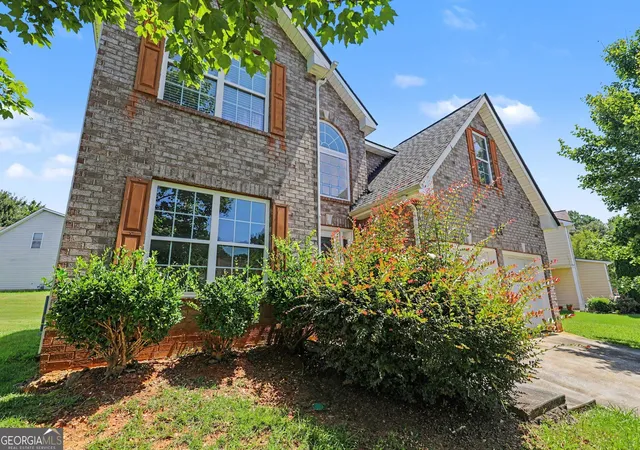 Photo 3 of Single family home for sale at 1020 Buckingham Ter, Fairburn, GA 30213 | MLS# 10830620 | Listing updated on 2026-10-05