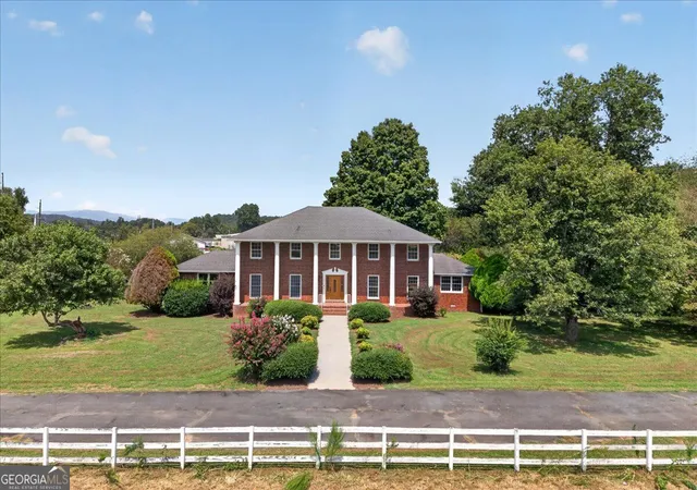 Photo 1 of Single family home for sale at 195 River St, Ellijay, GA 30540 | MLS# 10835813 | Listing updated on 2026-09-12