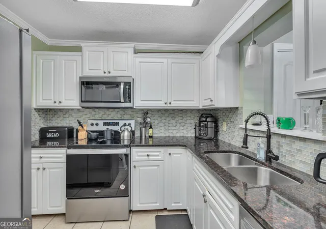 1st image of 214 Island Dr, Saint Simons Island, GA 31522 | MLS# 10628367