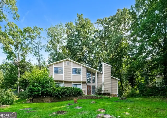 Photo 1 of Single family home for sale at 6629 Windwood Cir, Douglasville, GA 30135 | MLS# 10834356 | Listing updated on 2026-09-14