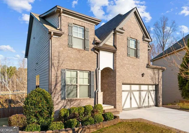 Photo 3 of Sale Pending at 2710 Blake Towers Ln, Buford, GA 30519 | MLS# 10662345 | Listing updated on 2026-09-01
