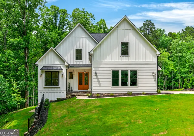 3rd image of 3620 Fleming Dr, Cumming, GA 30041 | MLS# 10767146