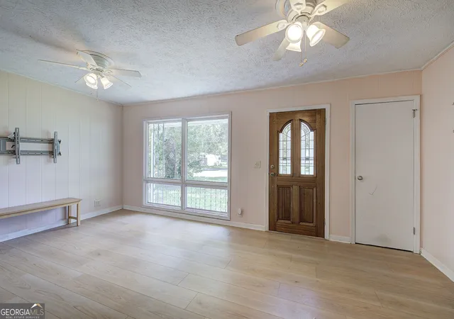 4th image of 113 Burton Dr, Calhoun, GA 30701 | MLS# 10772943