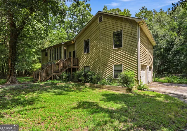 Photo 3 of Single family home for sale at 819 Tramore Ct, Powder Springs, GA 30127 | MLS# 10825597 | Listing updated on 2026-09-28