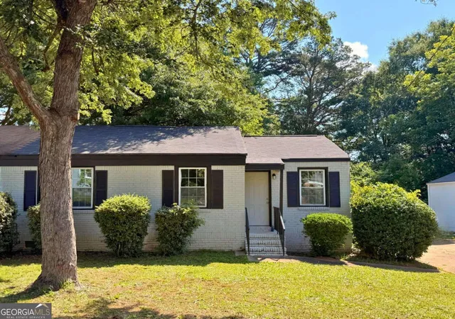 1st image of 1718 Lisbon Dr Sw, Atlanta, GA 30310 | MLS# 10783823