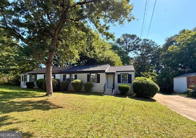 2nd image of 1718 Lisbon Dr Sw, Atlanta, GA 30310 | MLS# 10783823