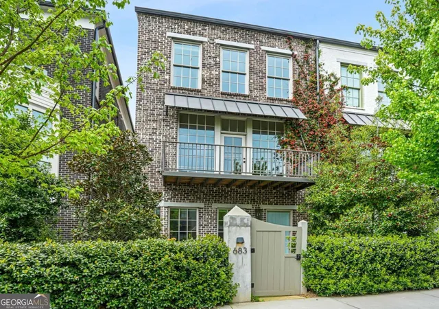 2nd image of 683 Fraser St Se, Atlanta, GA 30315 | MLS# 10722975