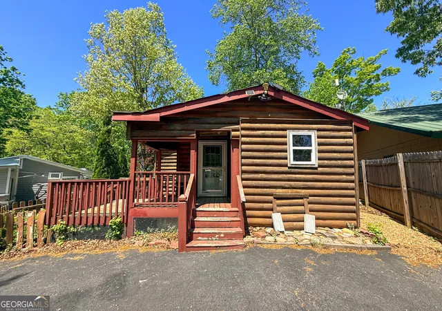 1st image of 20 Lavista Ln, Cleveland, GA 30528 | MLS# 10805609