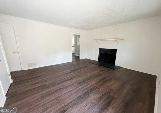 Photo 4 of Single family home for sale at 1847 Mccollum Rd Sw, Conyers, GA 30094 | MLS# 10730382 | Listing updated on 2026-10-06