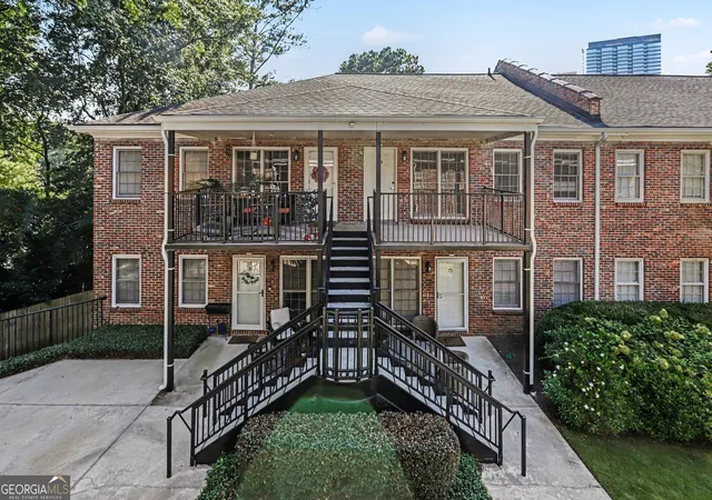 2nd image of 3675 Peachtree Rd Ne #34, Atlanta, GA 30319 | MLS# 10831338
