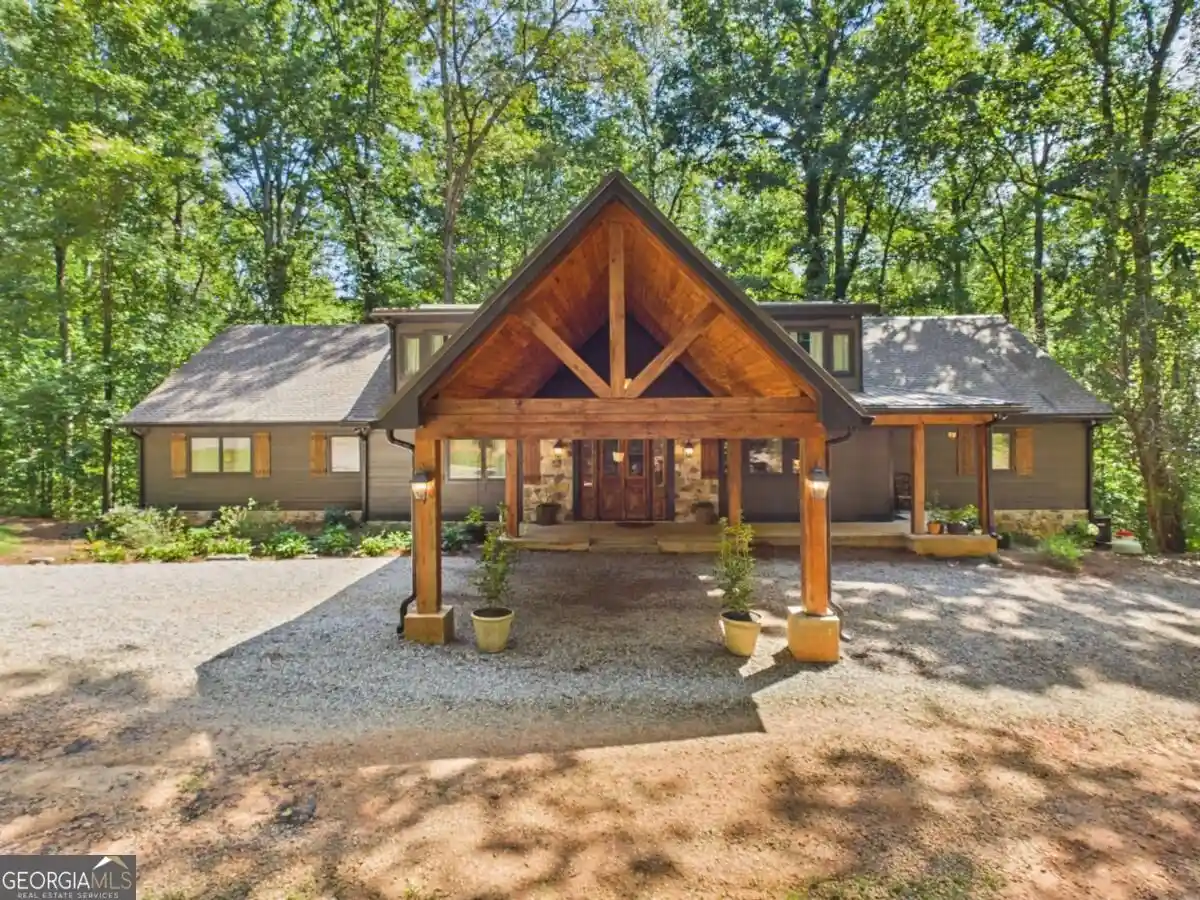 Photo 1 of Mansion for sale at 1851 Rays Church Rd, Bishop, GA 30621 | MLS# 10875937 | Listing updated on 2026-10-20