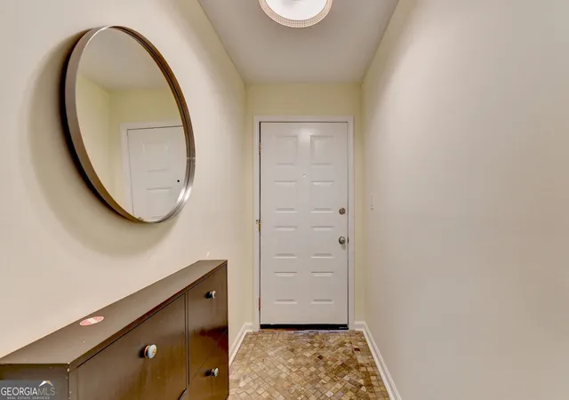 Photo 3 of Condo for sale at 1305 Weatherstone Wy Ne, Atlanta, GA 30324 | MLS# 10822106 | Listing updated on 2026-10-05