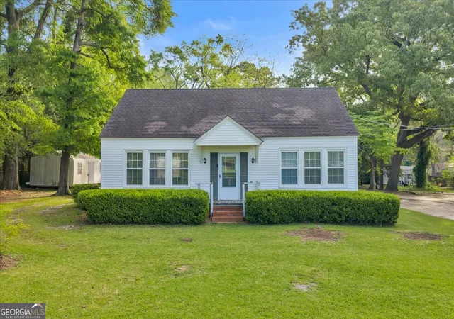 Photo 1 of Single family home for sale at 425 S 3rd St, Vienna, GA 31092 | MLS# 10682622 | Listing updated on 2026-08-26
