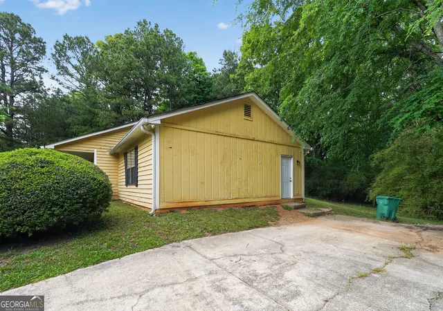 30th image of 4442 Lombard Rd, Ellenwood, GA 30294 | MLS# 10810004