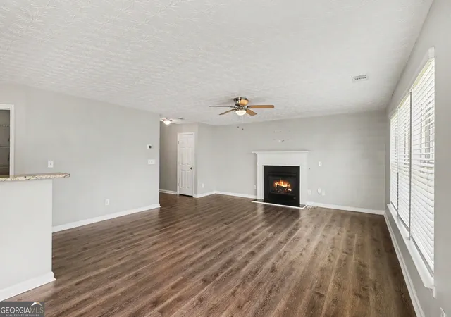 Photo 3 of Sale Pending at 48 Chalet Xing, Dallas, GA 30132 | MLS# 10795284 | Listing updated on 2026-08-20