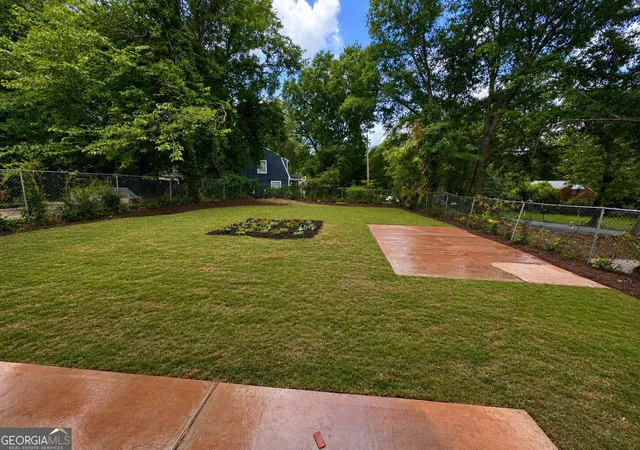 25th image of 2510 Eastwood Dr, Decatur, GA 30032 | MLS# 10807637