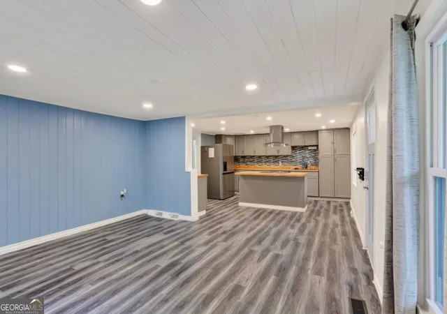 Photo 4 of Single family home for sale at 1374 Shangrila Cir, Riverdale, GA 30296 | MLS# 10822280 | Listing updated on 2026-10-10