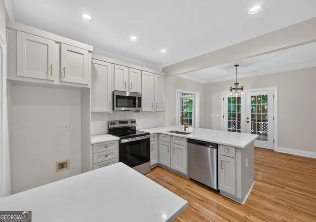 Photo 3 of Single family home for sale at 6139 Pritchett Dr, Powder Springs, GA 30127 | MLS# 10836377 | Listing updated on 2026-09-14
