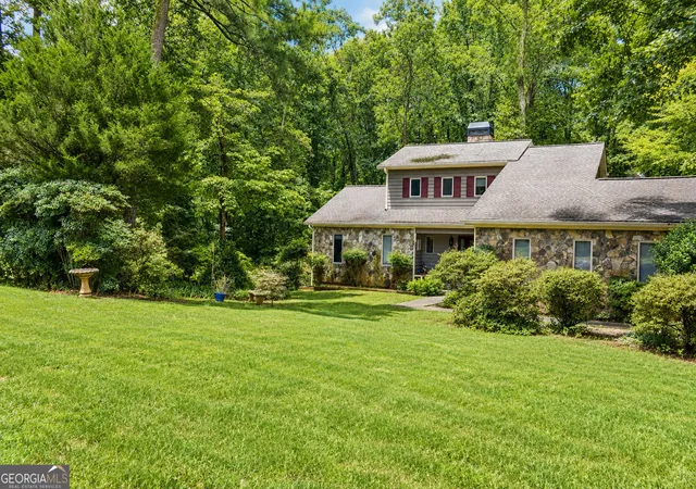 Photo 3 of Sale Pending at 3491 Gleneagles Ct, Snellville, GA 30039 | MLS# 10815421 | Listing updated on 2026-09-09