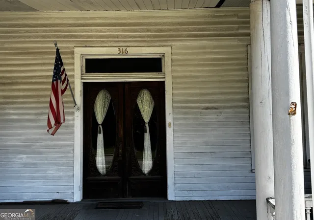 Photo 3 of Single family home for sale at 316 Main St, Warrenton, GA 30828 | MLS# 10767751 | Listing updated on 2026-10-08
