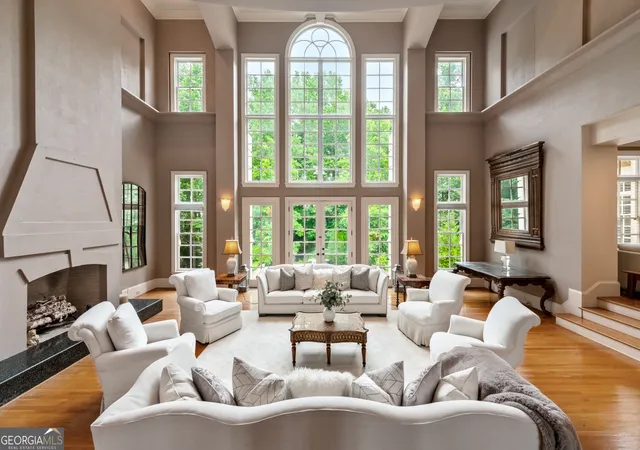 5th image of 15380 Tullgean Dr, Alpharetta, GA 30004 | MLS# 10795455