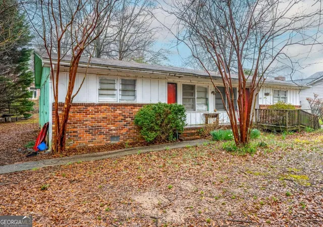 1st image of 2027 Cooper Lake Dr Se, Smyrna, GA 30080 | MLS# 10262985