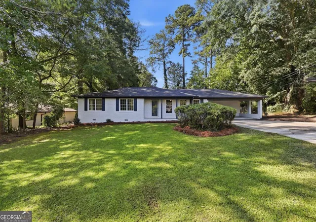 1st image of 169 Robinhood Dr, Newnan, GA 30263 | MLS# 10827541